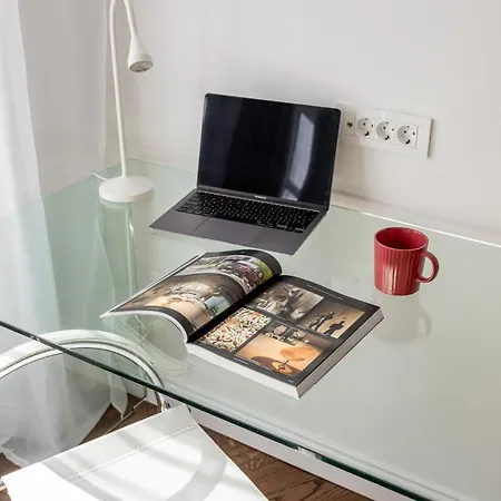 Apartment Swanky Residence, 4 Stars, Centre *