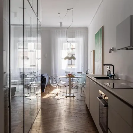 Swanky Residence, 4 Stars, Centre 아파트 류블랴나